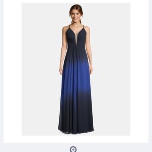 Cute dress never worn